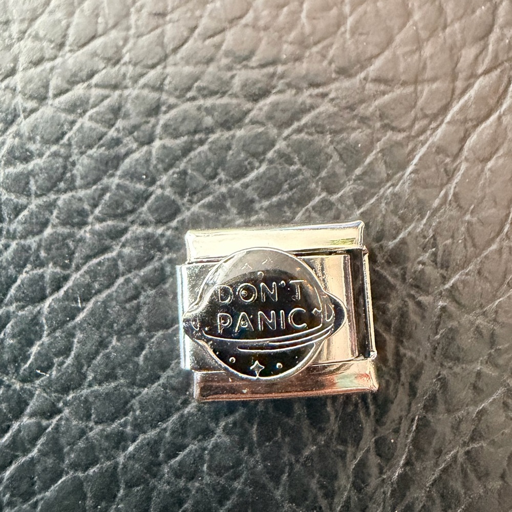 Don’t Panic Italian Charm – 9mm Minimalist Statement Link